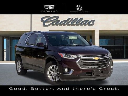 Used 2018 Chevrolet Traverse LT FWD image 2