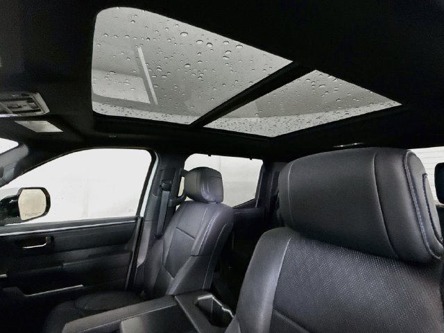 Used 2025 Toyota Tundra Platinum AWD/4WD image 22