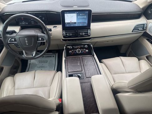 Used 2020 Lincoln Navigator L Reserve w/ Luxury Package image 25