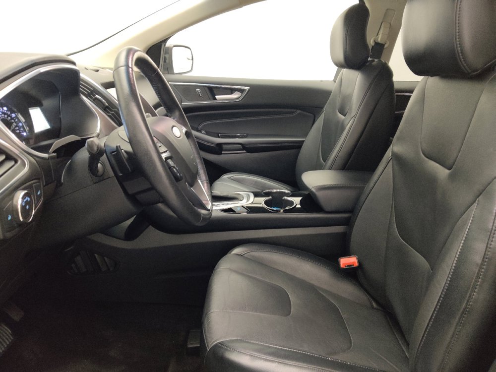 Used 2018 Ford Edge Titanium w/ Technology Package AWD/4WD image 17