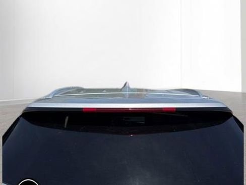 Used 2017 Cadillac XT5 Luxury w/ Driver Awareness Package AWD/4WD image 6