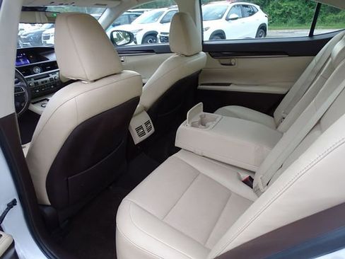 Used 2018 Lexus ES 350 w/ Premier Package FWD image 19