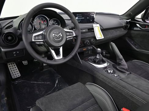 New 2026 MAZDA MX-5 Miata Club w/ Brembo/BBS Recaro Package RWD image 16