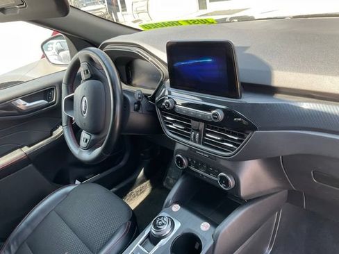 Used 2025 Ford Escape ST-Line FWD image 11