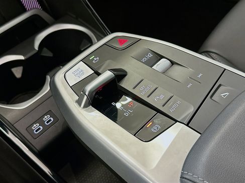 Used 2025 BMW X2 xDrive28i image 25