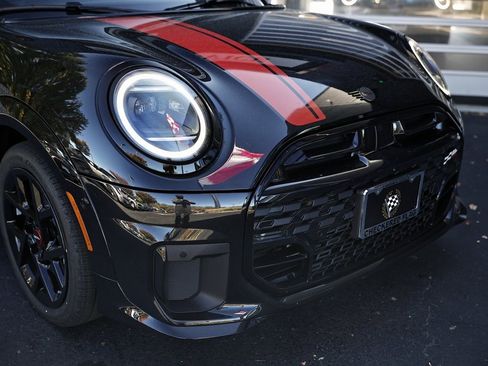 New 2026 MINI Cooper S image 2