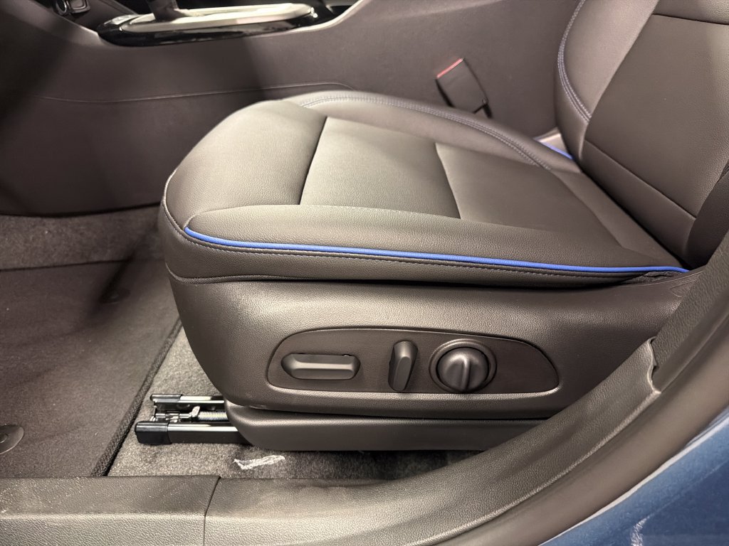 New 2026 Buick Envista Sport Touring w/ Convenience I Package FWD image 26