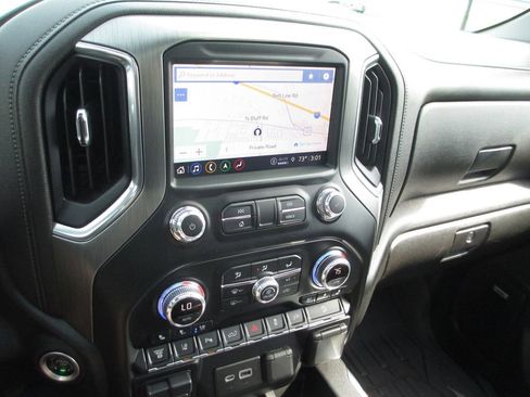 Used 2022 GMC Sierra 3500 Denali image 33