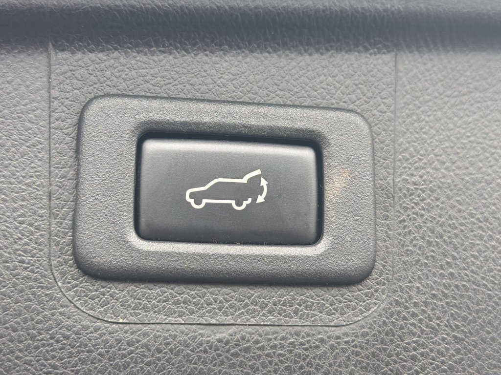 Used 2018 Subaru Outback 2.5i Limited AWD/4WD image 33