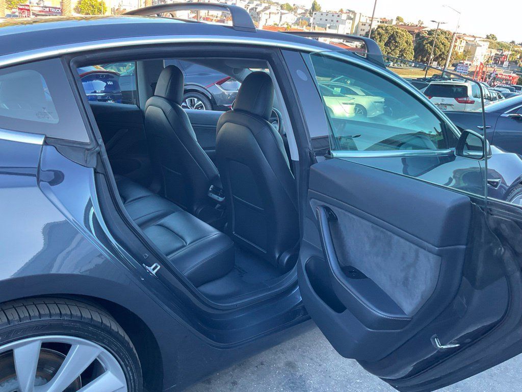 Used 2018 Tesla Model 3 Performance AWD/4WD image 47