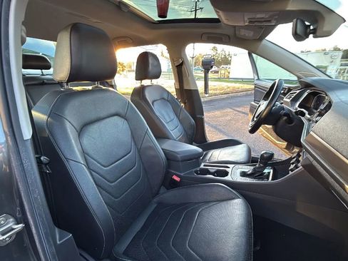 Used 2019 Volkswagen Jetta SEL Premium image 52