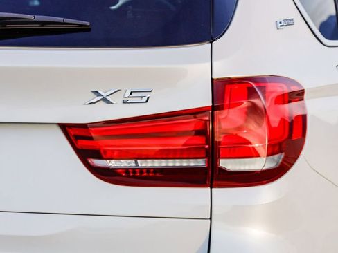 Used 2017 BMW X5 xDrive40e image 10