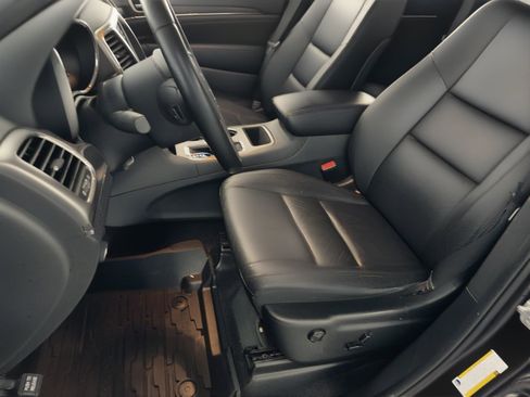 Used 2018 Jeep Grand Cherokee Limited image 5