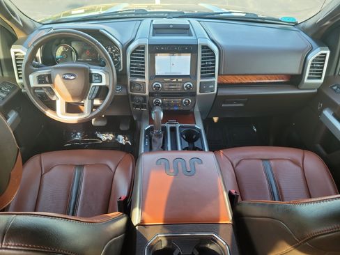 Used 2018 Ford F150 King Ranch w/ Equipment Group 601A Luxury AWD/4WD image 14