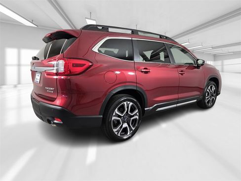 New 2025 Subaru Ascent Limited w/ Popular Package #2 image 4