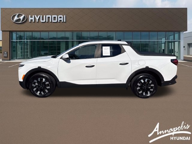 Certified 2025 Hyundai Santa Cruz SE AWD/4WD image 2