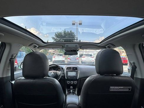 Used 2013 Mitsubishi Outlander Sport SE AWD/4WD image 19