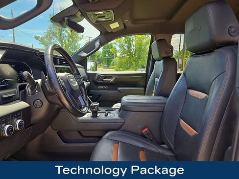 Used 2023 GMC Sierra 1500 AT4 w/ AT4 Premium Package AWD/4WD image 2