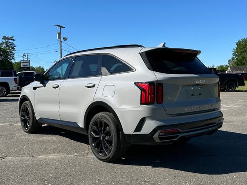 Used 2022 Kia Sorento SX AWD/4WD image 5