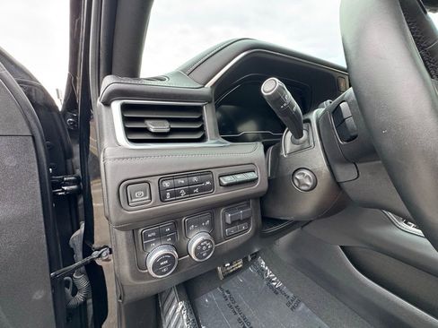 Used 2023 GMC Yukon Denali Ultimate AWD/4WD image 19