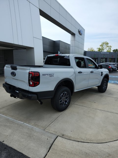 New 2026 Ford Ranger XLT w/ Equipment Group 301A High AWD/4WD image 8