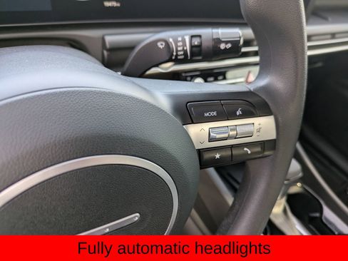 Used 2025 Hyundai Santa Cruz SEL image 10