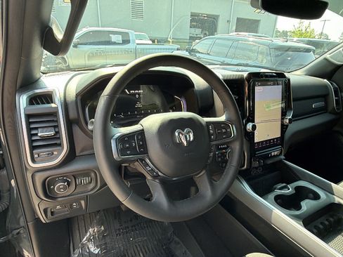 Used 2025 RAM 1500 Big Horn AWD/4WD image 24