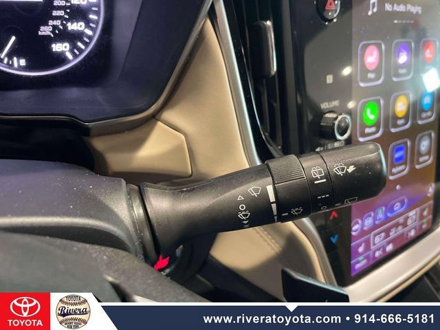 Used 2022 Subaru Outback Limited XT AWD/4WD image 25