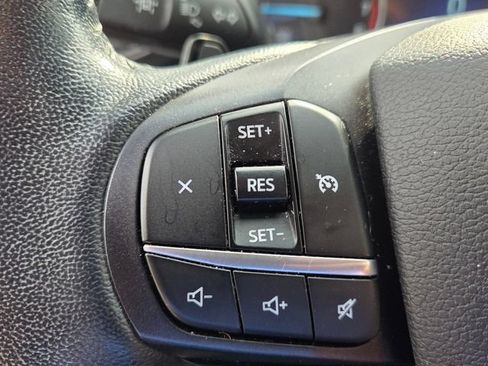 Used 2020 Ford Explorer XLT AWD/4WD image 24