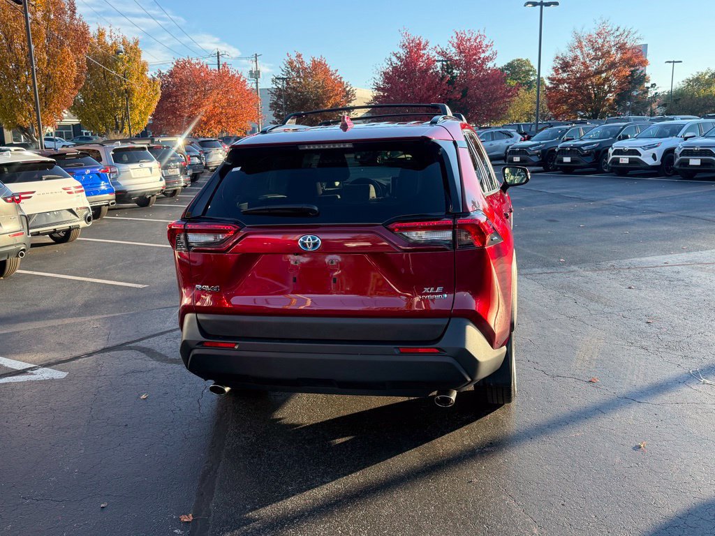 Used 2024 Toyota RAV4 XLE w/ Weather Package AWD/4WD image 7