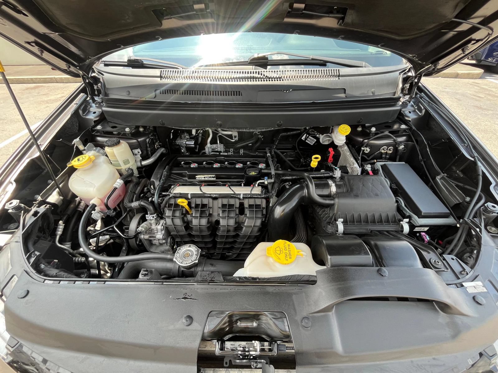 Used 2019 Dodge Journey SE w/ Connectivity Group FWD image 5
