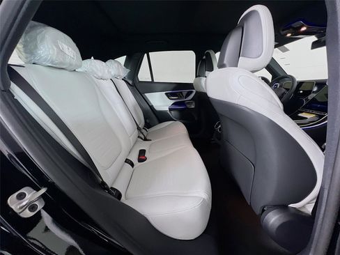 New 2026 Mercedes-Benz GLC 300 4MATIC image 23