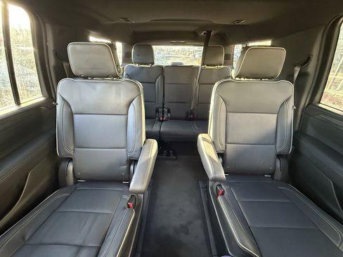 Used 2022 GMC Yukon XL SLT image 21