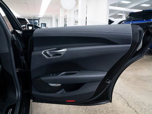 Used 2022 Audi e-tron GT Prestige w/ Prestige Package image 21