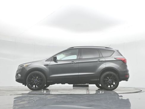 Used 2019 Ford Escape SE image 7