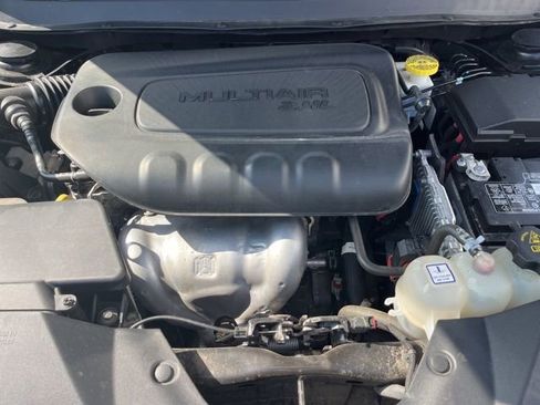 Used 2023 Jeep Cherokee Altitude Lux image 26