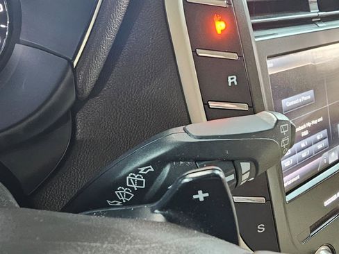 Used 2015 Lincoln MKC FWD w/ Equipment Group 101A Select image 31