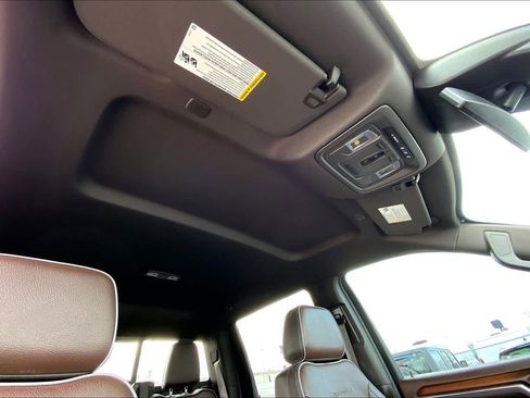 Used 2024 GMC Sierra 2500 Denali AWD/4WD image 24