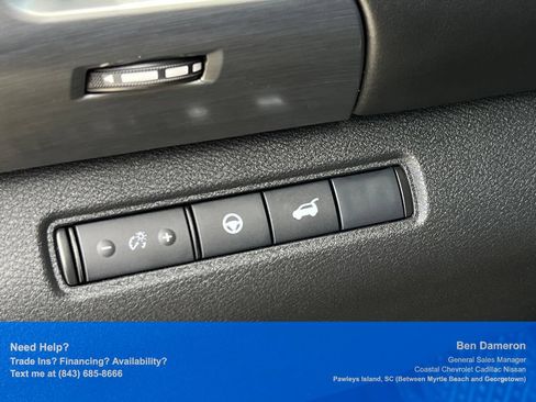Certified 2025 Nissan Pathfinder SL FWD image 8