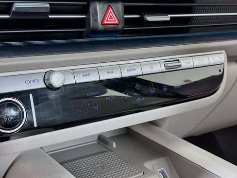 Used 2024 Hyundai Ioniq 6 SEL image 24