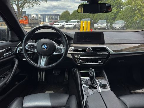 Used 2018 BMW M550i xDrive AWD/4WD image 29