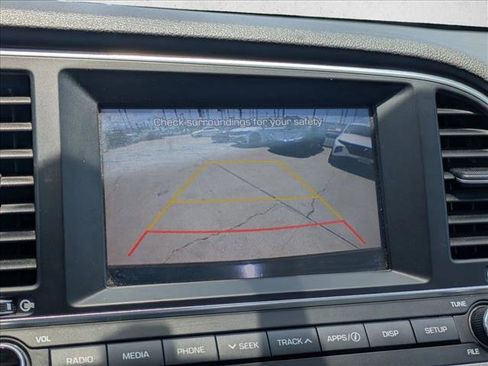 Used 2017 Hyundai Elantra Value Edition FWD image 13