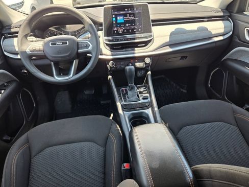 Used 2022 Jeep Compass Sport AWD/4WD image 10