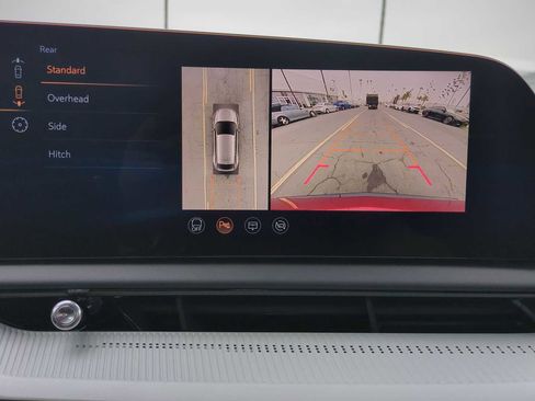 New 2025 Cadillac Optiq Luxury 1 image 20