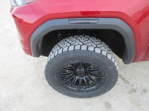 New 2026 GMC Canyon Elevation w/ Convenience Package AWD/4WD image 12