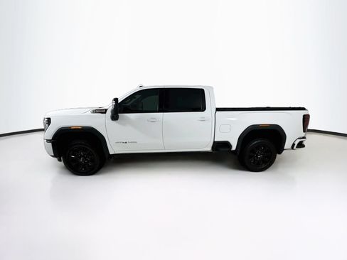 Used 2025 GMC Sierra 2500 AT4 w/ Technology Package AWD/4WD image 5