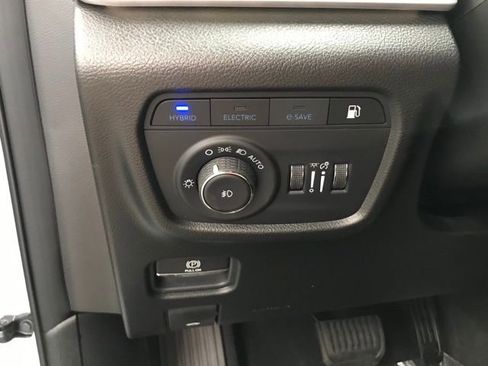 New 2025 Jeep Grand Cherokee Limited 4xe w/ Luxury Tech Group II image 25