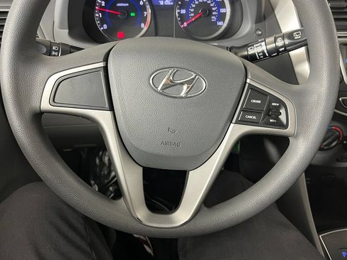 Used 2017 Hyundai Accent SE FWD image 22