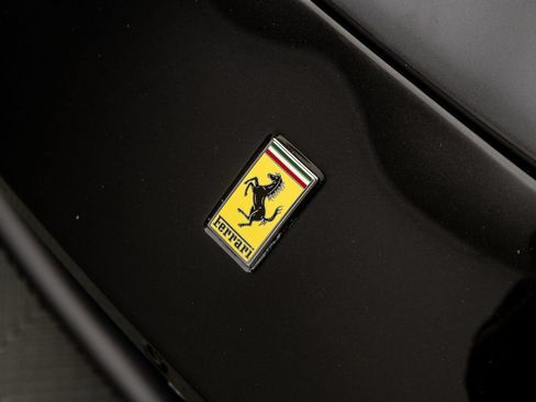 Used 2018 Ferrari GTC4Lusso T RWD image 46