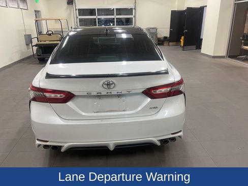 Used 2019 Toyota Camry XSE image 7